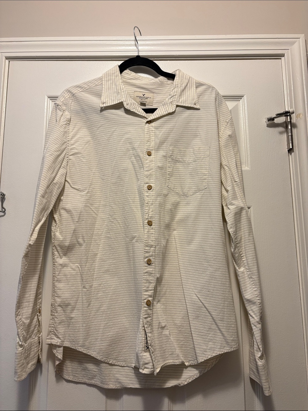American Eagle Outfitters Men's Cream and Light Gray Striped Button-Down Shirt